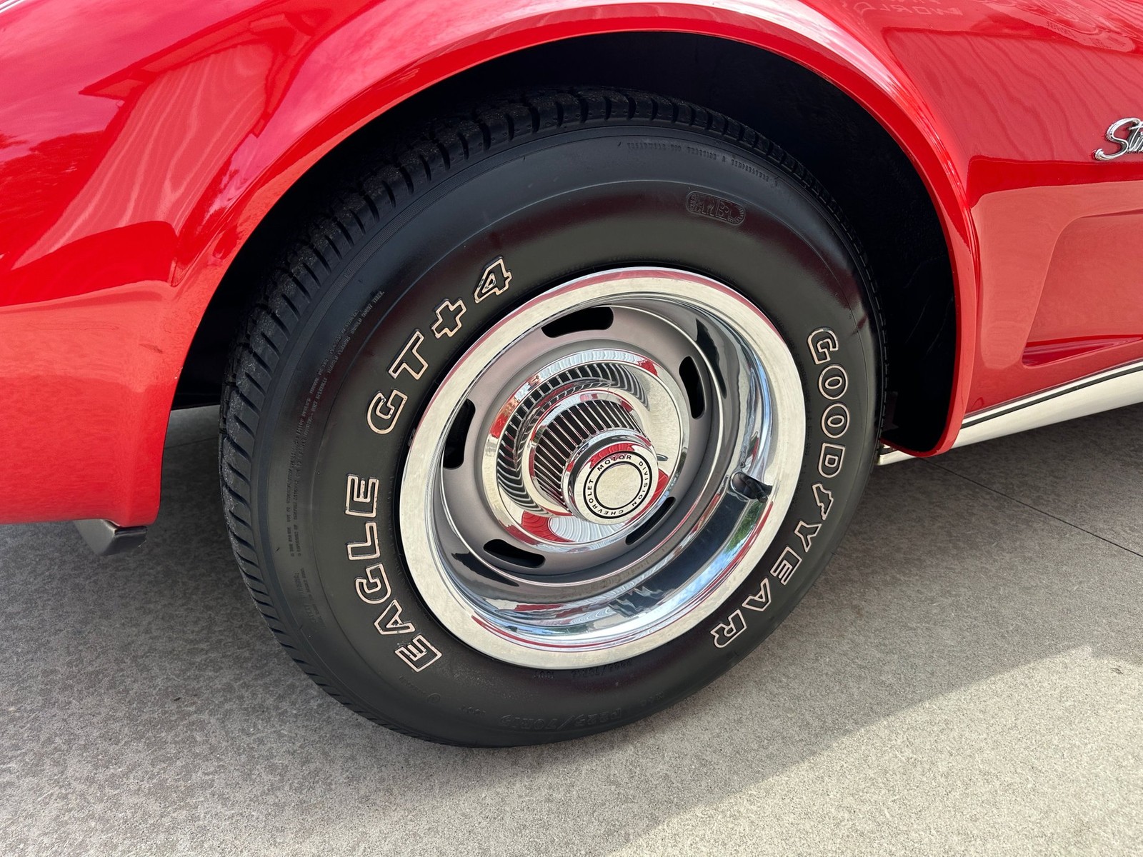 Chevrolet-Corvette-1973-Coupe-5