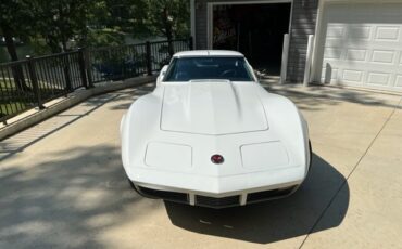 Chevrolet-Corvette-1973-Coupe-5