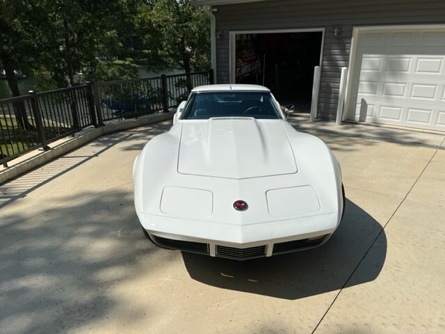 Chevrolet-Corvette-1973-Coupe-5