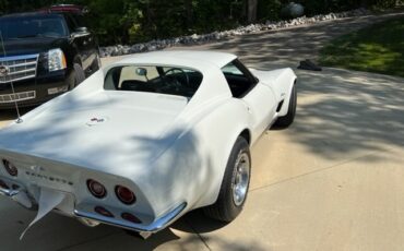 Chevrolet-Corvette-1973-Coupe-7