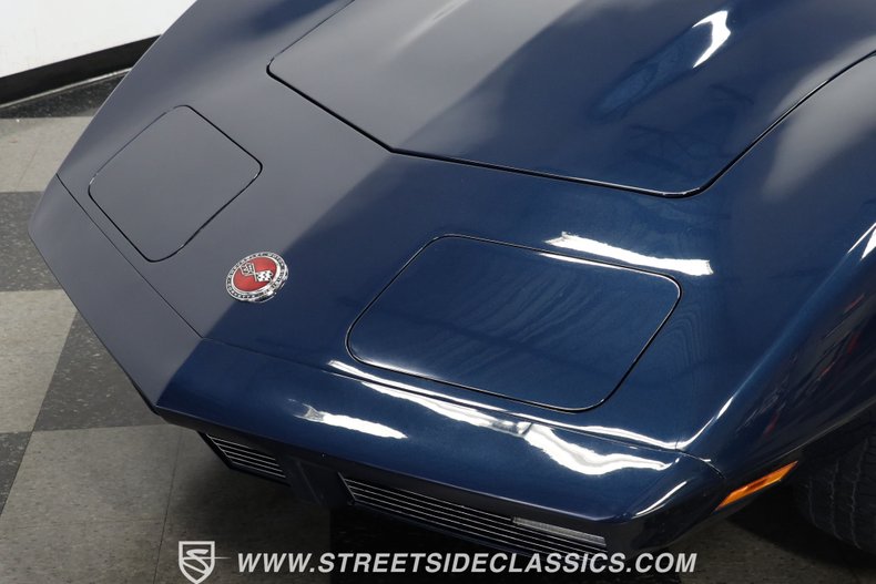 Chevrolet-Corvette-1973-Dark-Blue-Metallic-Saddle-Leather-19