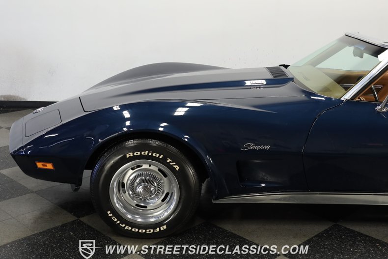 Chevrolet-Corvette-1973-Dark-Blue-Metallic-Saddle-Leather-23
