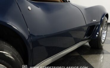 Chevrolet-Corvette-1973-Dark-Blue-Metallic-Saddle-Leather-27