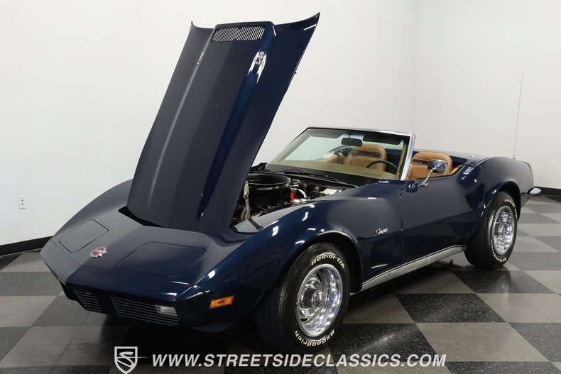 Chevrolet-Corvette-1973-Dark-Blue-Metallic-Saddle-Leather-30