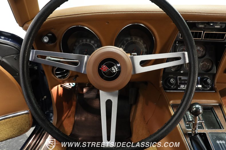 Chevrolet-Corvette-1973-Dark-Blue-Metallic-Saddle-Leather-36