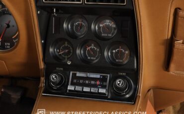 Chevrolet-Corvette-1973-Dark-Blue-Metallic-Saddle-Leather-39
