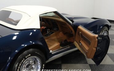 Chevrolet-Corvette-1973-Dark-Blue-Metallic-Saddle-Leather-47