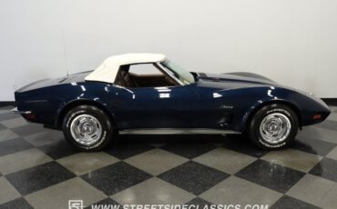 Chevrolet-Corvette-1973-Dark-Blue-Metallic-Saddle-Leather-8