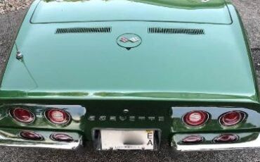 Chevrolet-Corvette-1973-Elkhart-Green-Black-Leather-10
