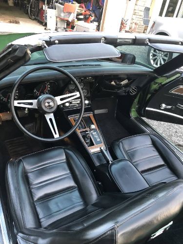 Chevrolet-Corvette-1973-Elkhart-Green-Black-Leather-4