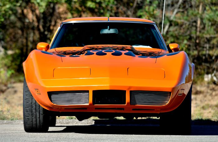 Chevrolet-Corvette-1973-Orange-Flame-3