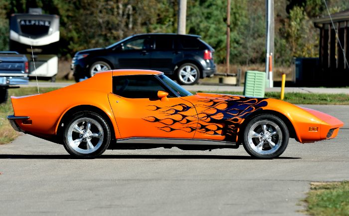 Chevrolet-Corvette-1973-Orange-Flame