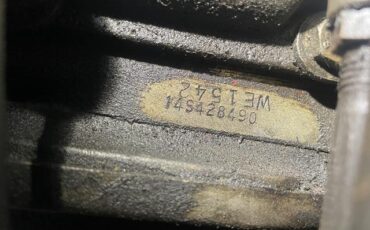 Chevrolet-Corvette-1974-23