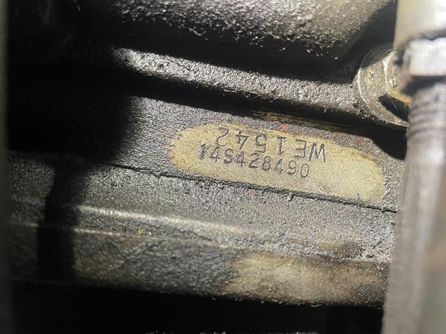 Chevrolet-Corvette-1974-23