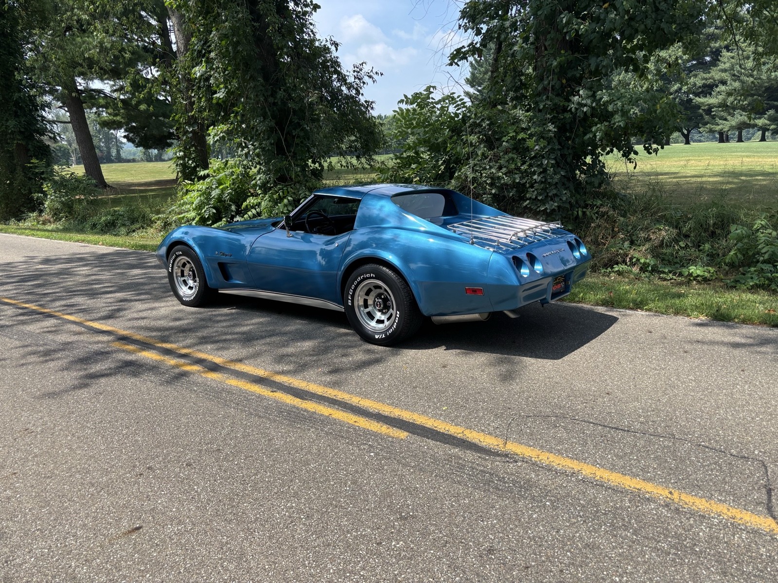 Chevrolet-Corvette-1974-Coupe-11