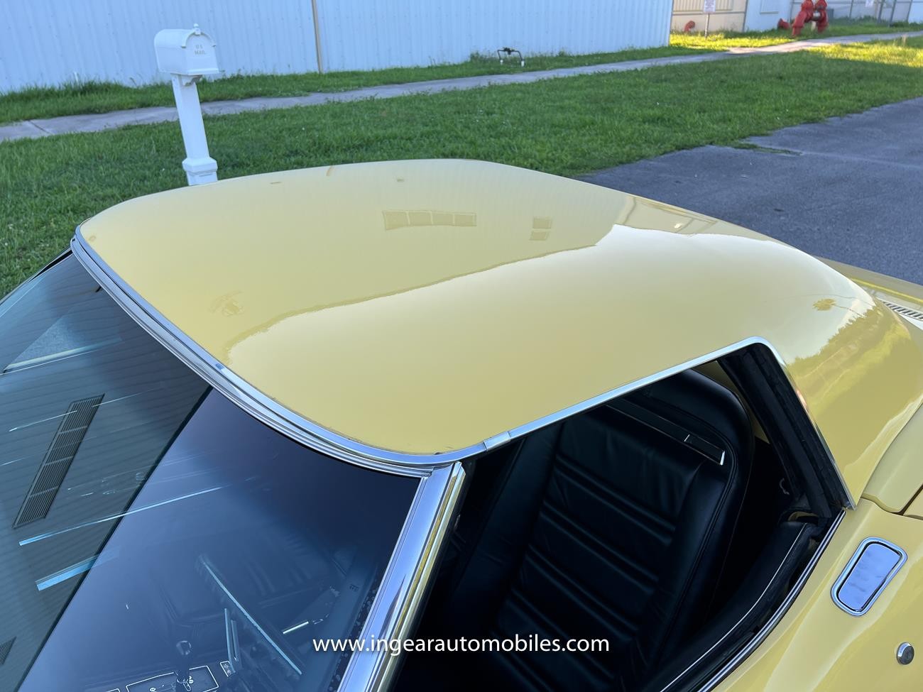 Chevrolet-Corvette-1974-convertible-8