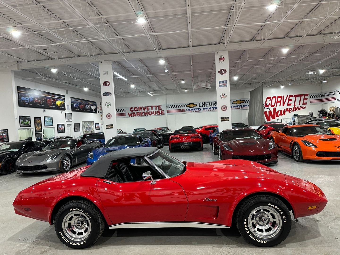 Chevrolet-Corvette-1975-Convertible-11
