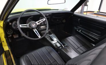 Chevrolet-Corvette-1975-Convertible-12