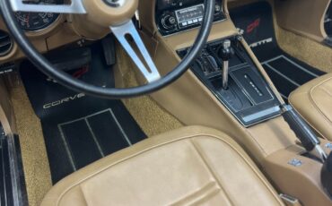 Chevrolet-Corvette-1975-Convertible-15