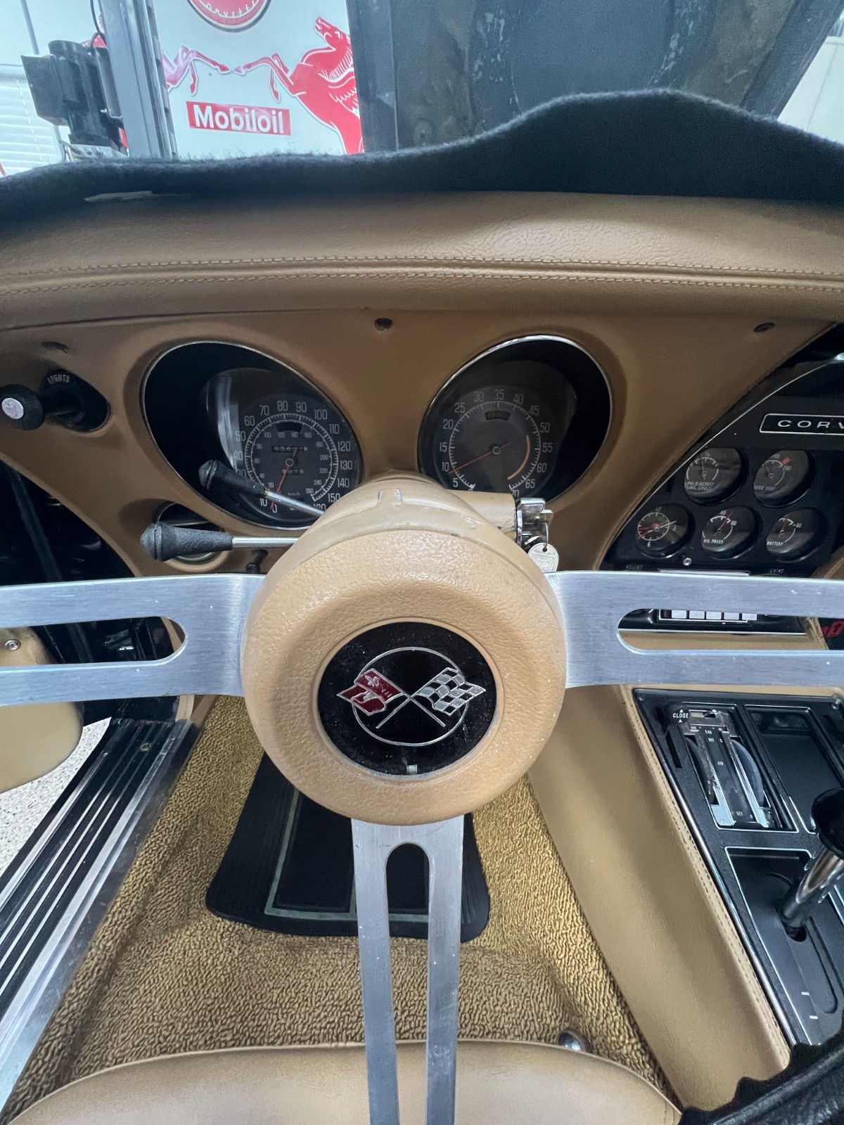 Chevrolet-Corvette-1975-Convertible-18