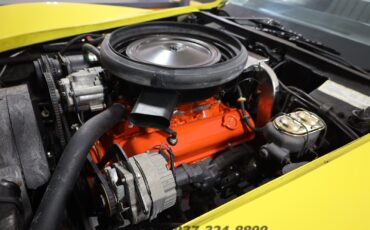 Chevrolet-Corvette-1975-Convertible-2