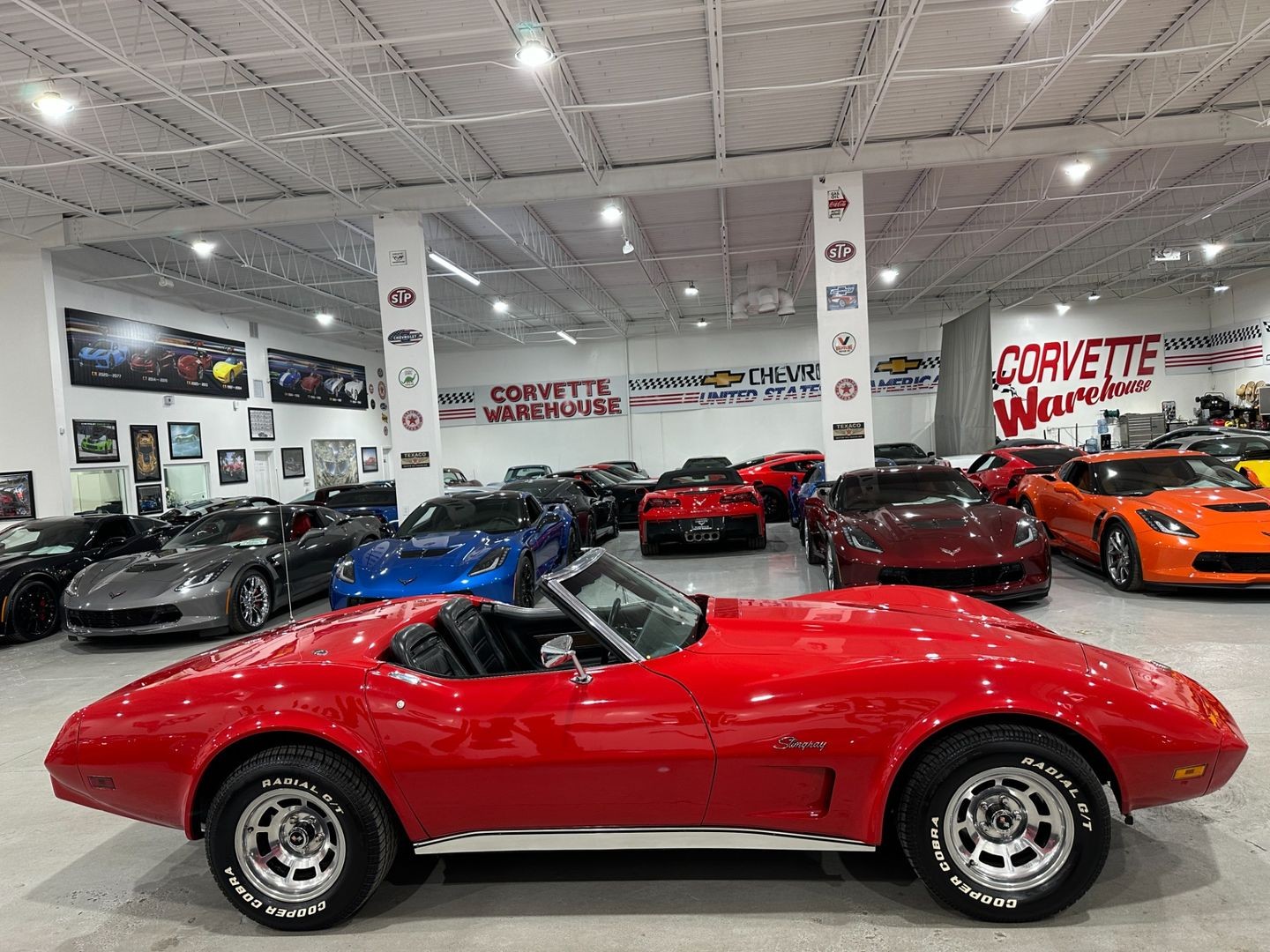 Chevrolet-Corvette-1975-Convertible-4