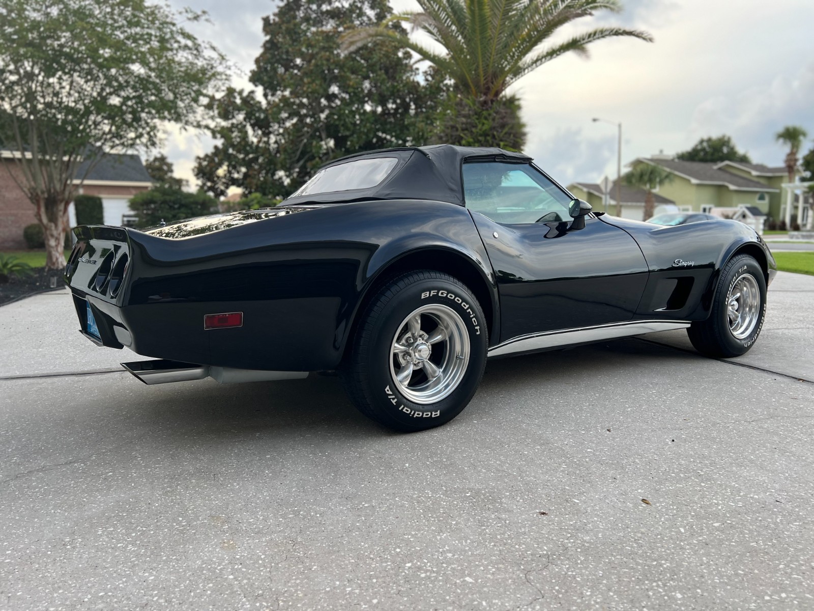Chevrolet-Corvette-1975-Convertible-6