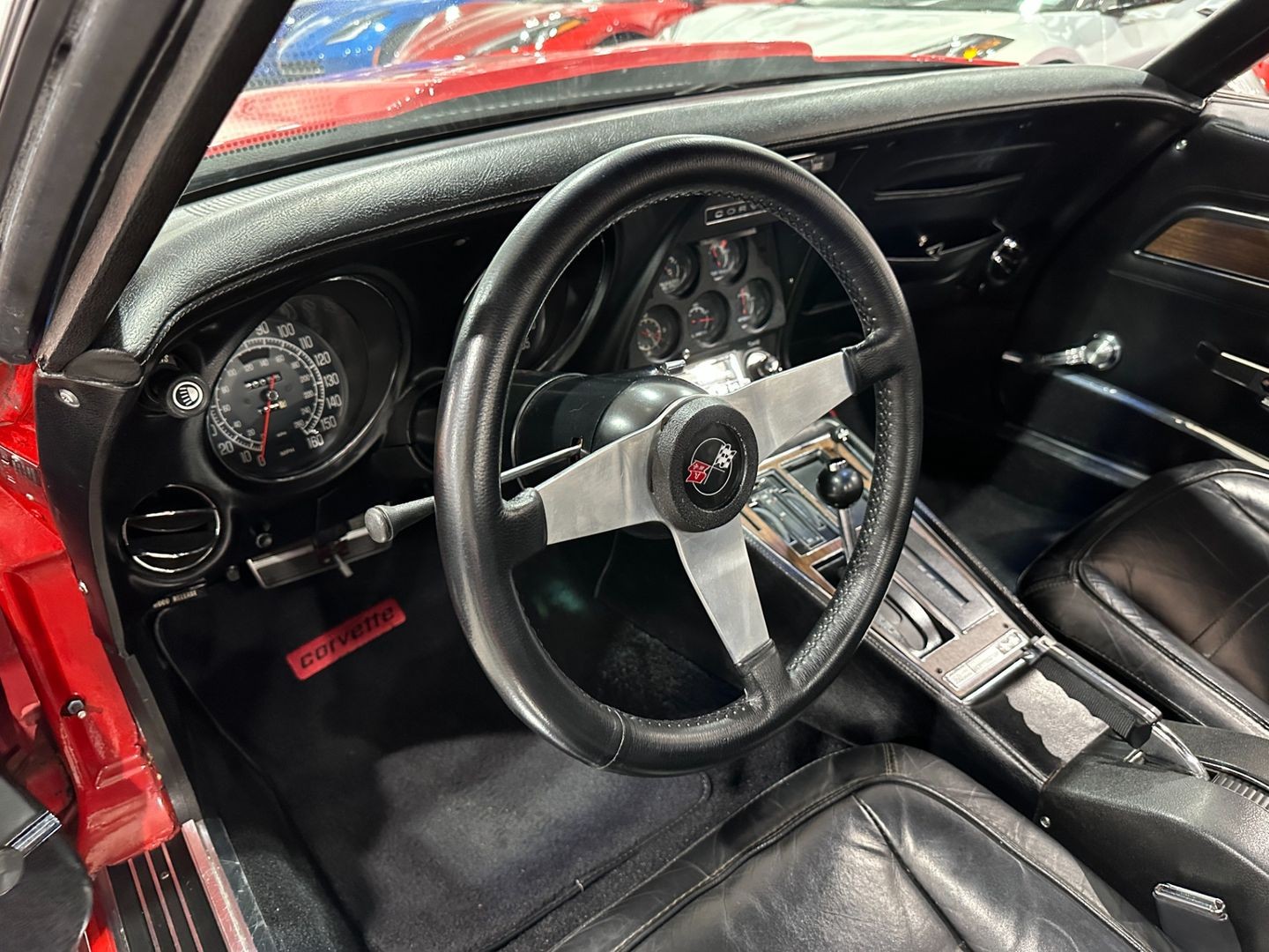 Chevrolet-Corvette-1975-Convertible-8