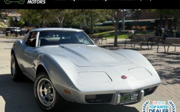 Chevrolet Corvette 1976 --