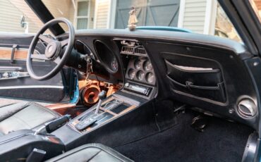 Chevrolet-Corvette-1976-Coupe-22