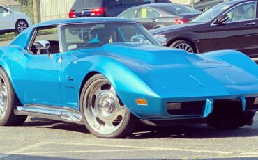 Chevrolet-Corvette-1976-Coupe