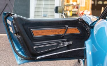 Chevrolet-Corvette-1976-Coupe-27