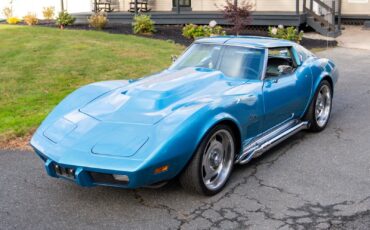 Chevrolet-Corvette-1976-Coupe-3