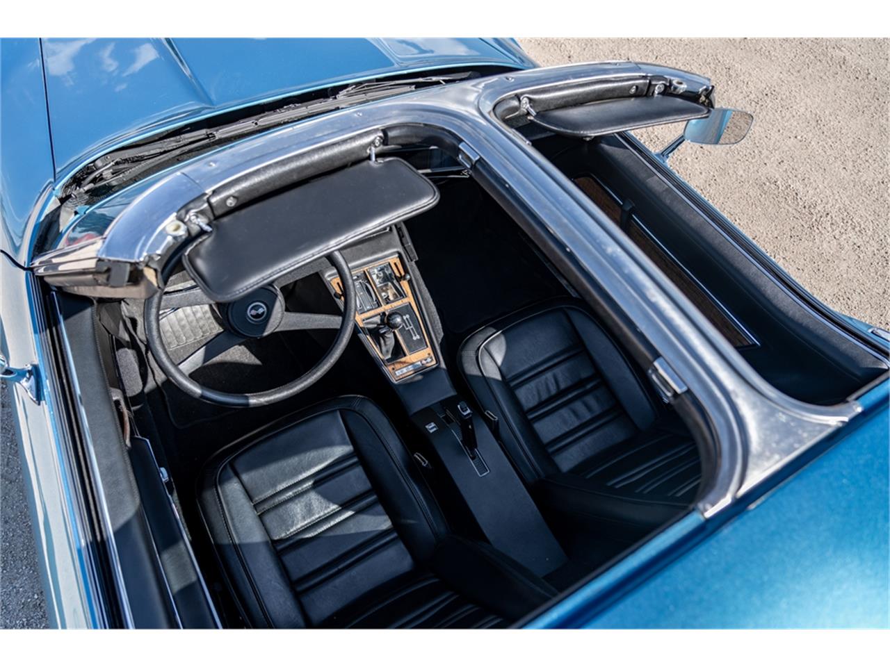 Chevrolet-Corvette-1976-LeMans-Blue-Black-10