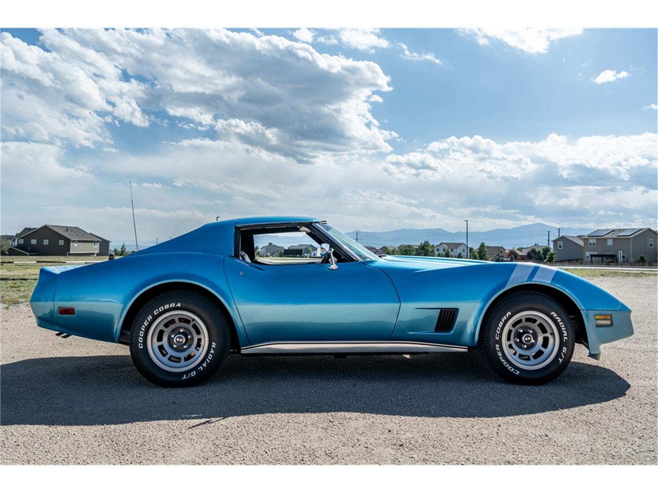 Chevrolet-Corvette-1976-LeMans-Blue-Black-24