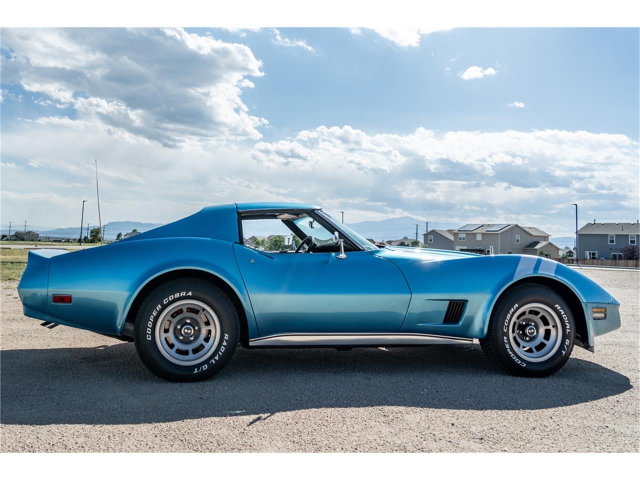 Chevrolet-Corvette-1976-LeMans-Blue-Black-25