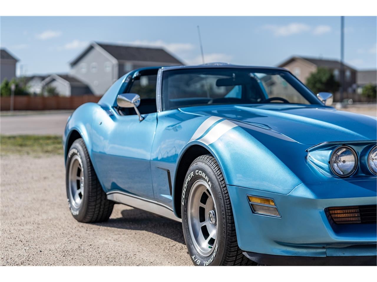 Chevrolet-Corvette-1976-LeMans-Blue-Black-3