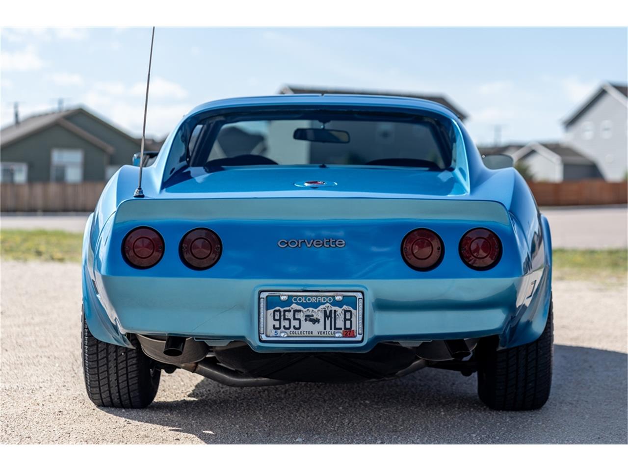 Chevrolet-Corvette-1976-LeMans-Blue-Black-30