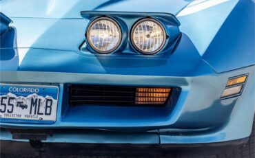 Chevrolet-Corvette-1976-LeMans-Blue-Black-35