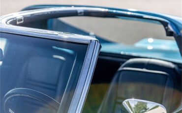 Chevrolet-Corvette-1976-LeMans-Blue-Black-37