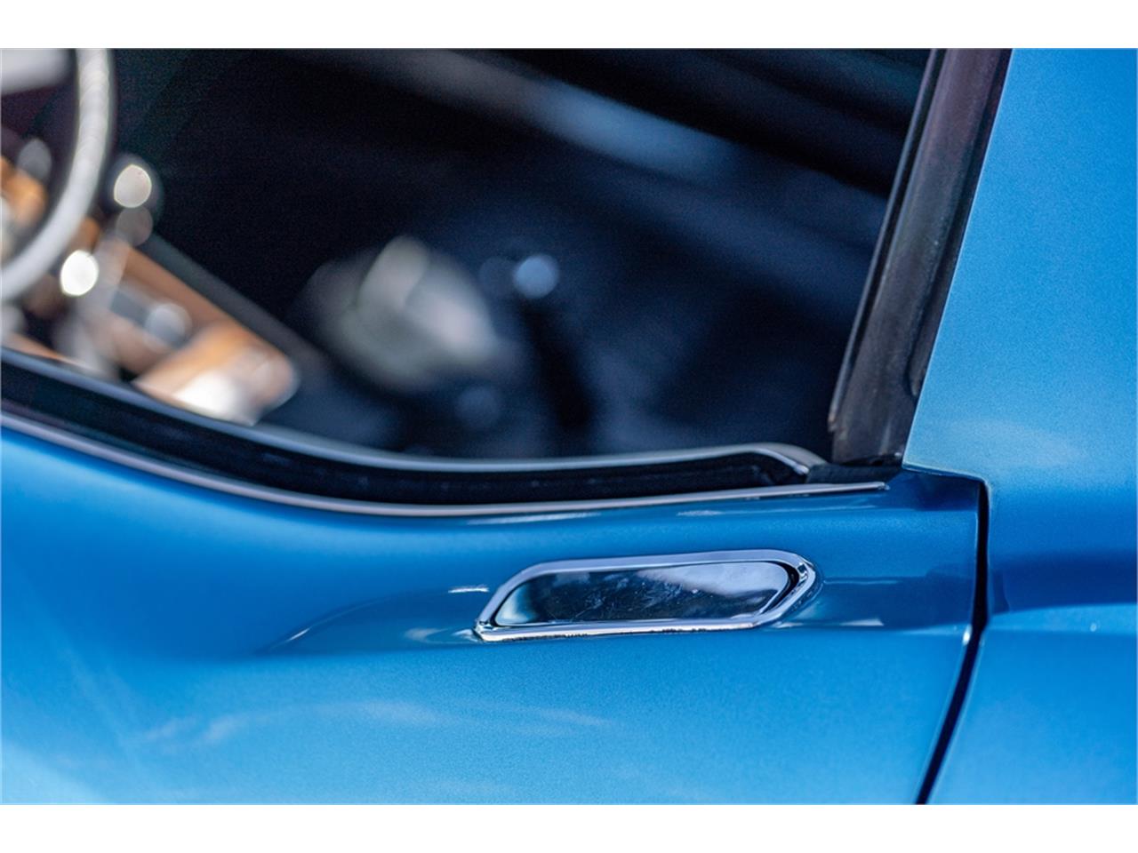 Chevrolet-Corvette-1976-LeMans-Blue-Black-41