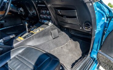 Chevrolet-Corvette-1976-LeMans-Blue-Black-73