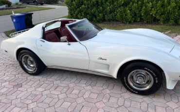 Chevrolet-Corvette-1976-White-10