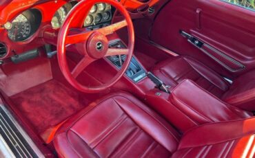 Chevrolet-Corvette-1976-White-4