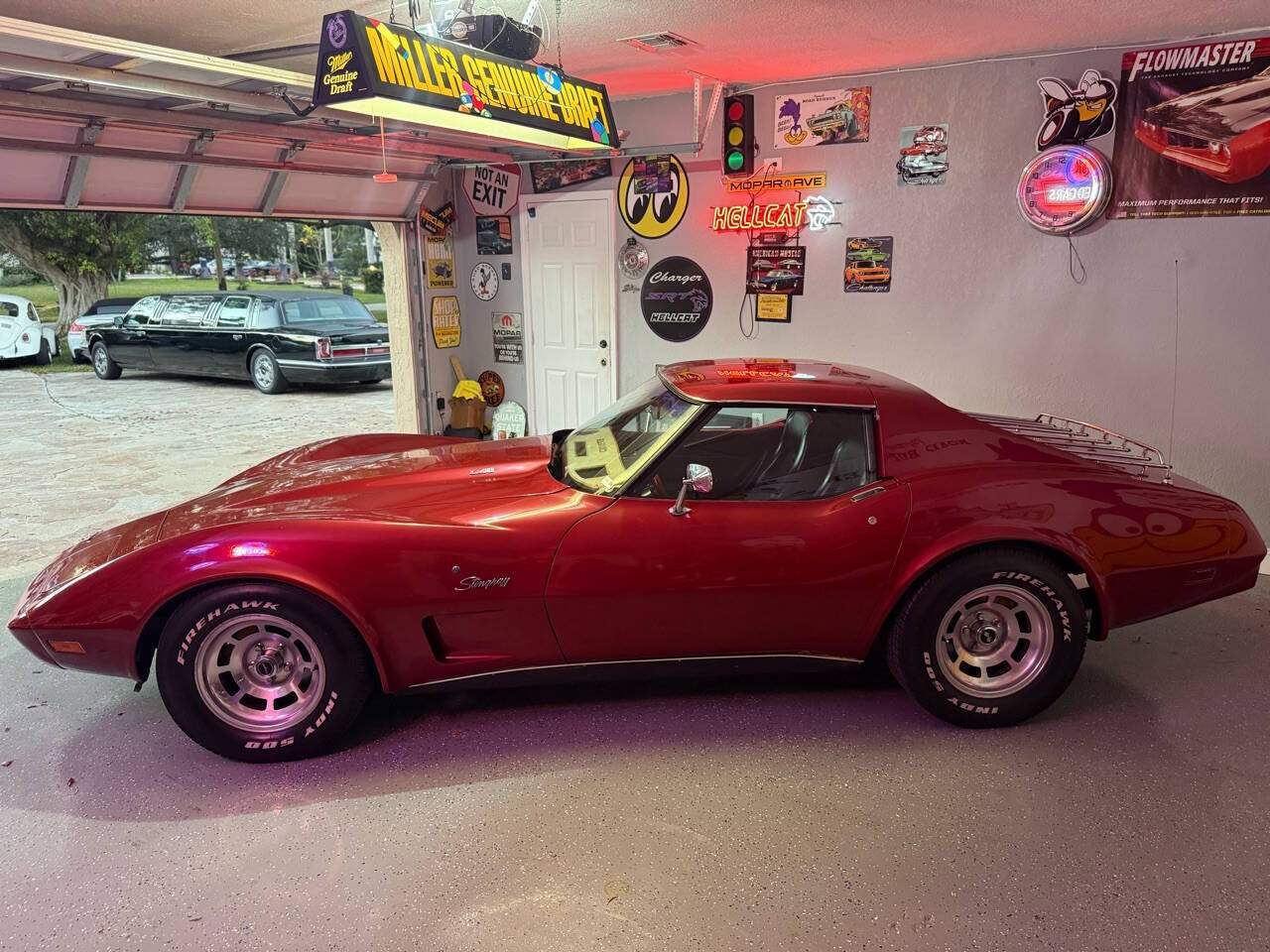 Chevrolet-Corvette-1977-Coupe-1