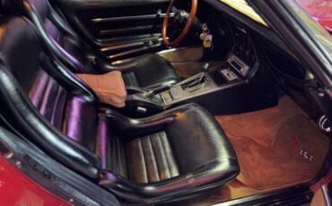 Chevrolet-Corvette-1977-Coupe-15