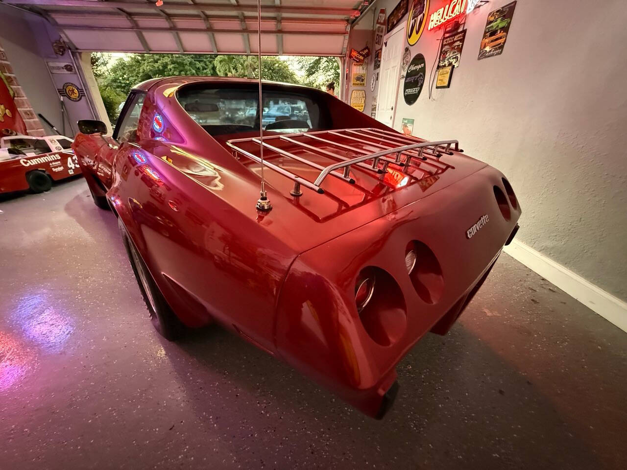 Chevrolet-Corvette-1977-Coupe-2