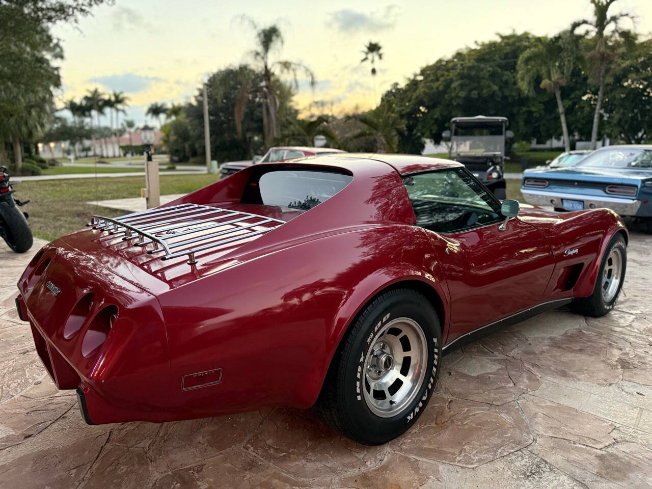 Chevrolet-Corvette-1977-Coupe-23