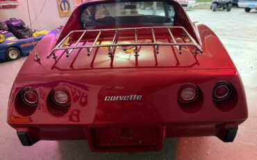 Chevrolet-Corvette-1977-Coupe-3