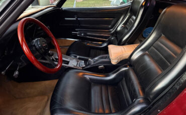 Chevrolet-Corvette-1977-Coupe-9